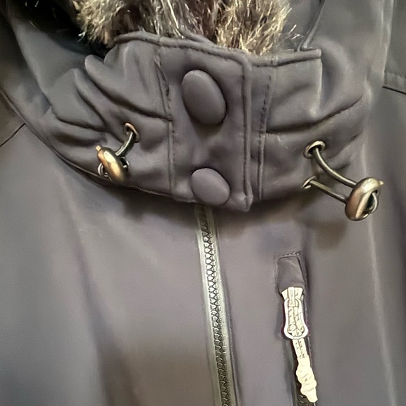 Sweaty Betty Black Ski Jacket with Faux Fur Hood - Picture 5 of 15